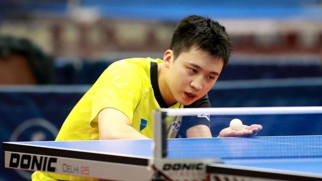 通过社交媒 通过社交媒