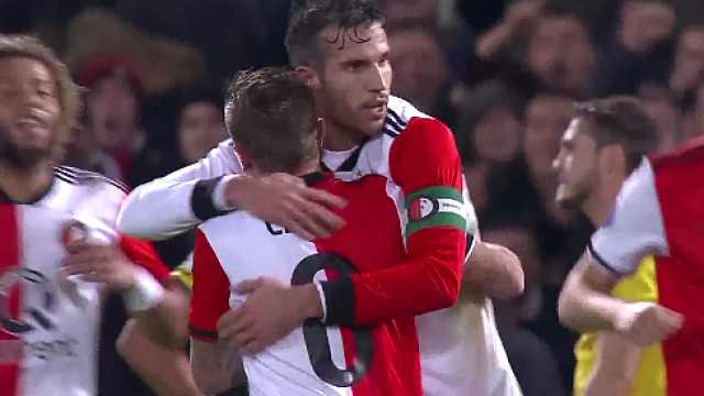 队在后防球 队在后防球